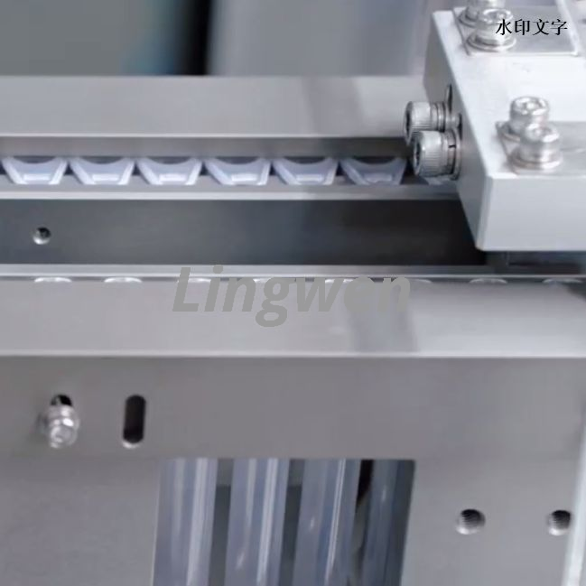 Lingwen Medical Device Luer Lock Plastikspritzenbaumaschine Maschine