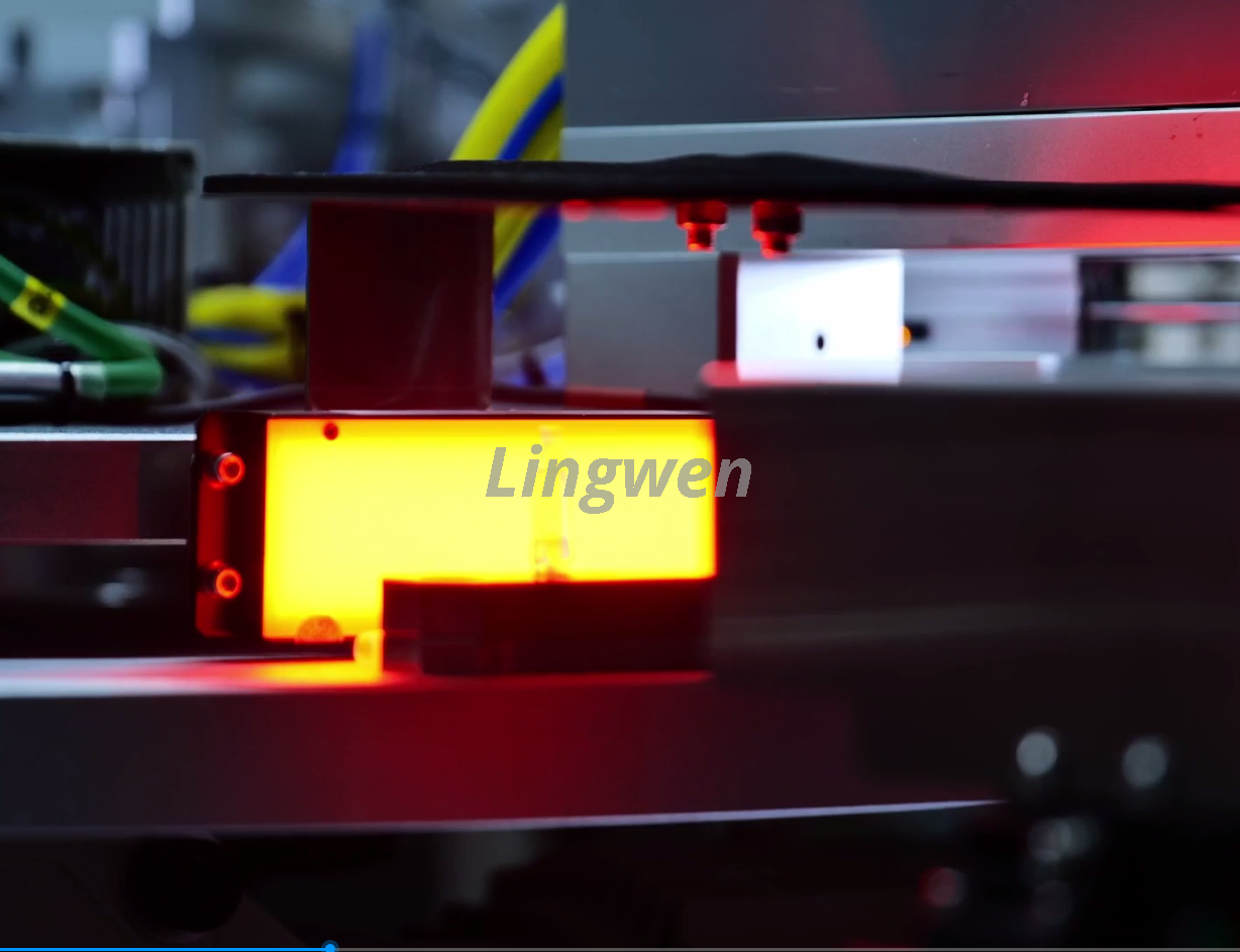 Positive nadelfreie Steckverbindermontagemaschine