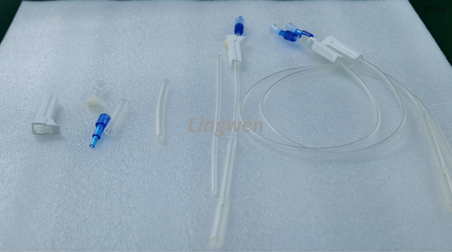 Montagemaschine für medizinische Verbindungsschläuche